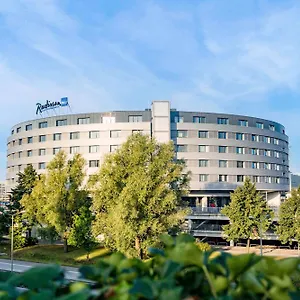**** Hotel Radisson Blu Hotel, Airport Deutschland