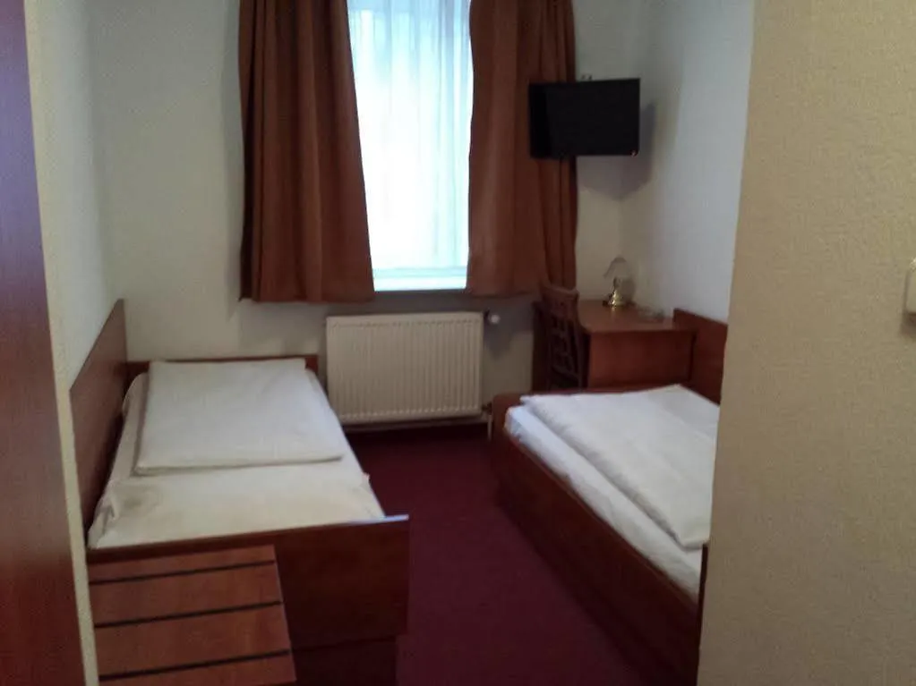 Hotel Du Train München 3*,  Németország