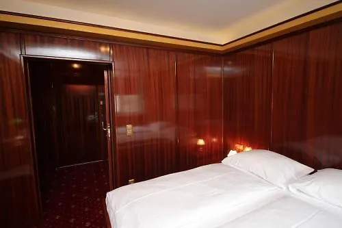 Hotel Du Train München 3*,
